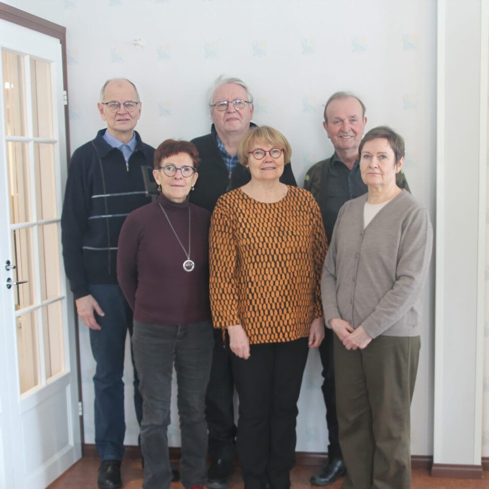 Kuvassa Eläkeliiton Jokioisten yhdistyksen hallitus 2026